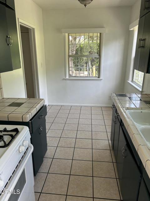 5621 Carlota Boulevard, Los Angeles CA: https://media.crmls.org/mediaz/77a1adee-a074-4ad6-9fc1-b9fe5f3672e7.jpg