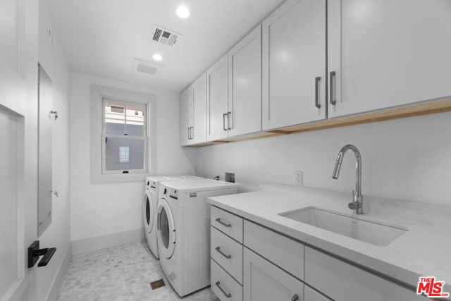 566 Ida Street photo 23