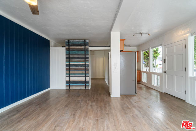 115 44th Street, Manhattan Beach CA: https://media.crmls.org/mediaz/77a7ed49-2ecd-487e-85b1-eb6114e782e7.jpg