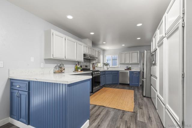 5188 Weymouth Way, Oceanside CA: https://media.crmls.org/mediaz/77a858c6-fa69-4fda-b601-3485e8801c04.jpg
