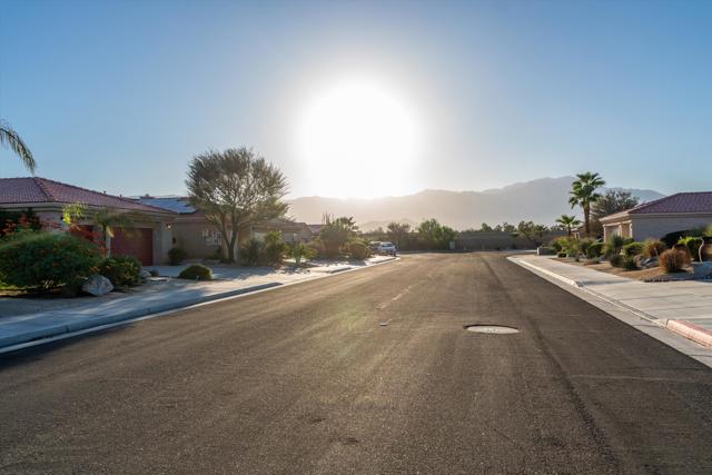 74075 W Petunia Place, Palm Desert, CA 92211