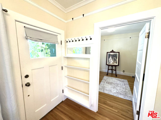 334 Belmont Avenue, Los Angeles CA: https://media.crmls.org/mediaz/77a9116c-6619-4264-aba3-364d42ff822a.jpg