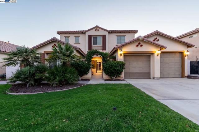 50289 San Capistrano Drive, Coachella CA: https://media.crmls.org/mediaz/77a96678-c407-41a0-9dfa-264867c523f3.jpg