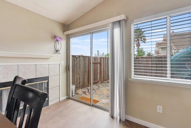 1001 Eagle Drive, Salinas CA: https://media.crmls.org/mediaz/77a9717d-3d75-42ea-8e56-4e16ba50c7b4.jpg