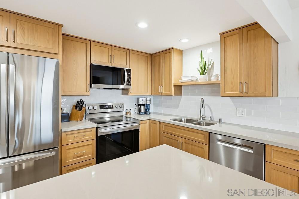 404 San Antonio - photo 17