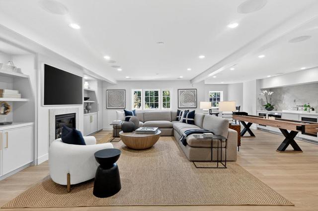 729 Chiltern Road, Hillsborough CA: https://media.crmls.org/mediaz/77abee49-12f3-4b3f-8ba2-f157a7671f13.jpg