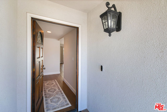 1091 Vallejo Avenue photo 5