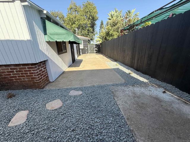 3518 Isla Vista Dr, San Diego CA: https://media.crmls.org/mediaz/77ac9a7e-9c08-4085-94c8-1d8d9e9c36ef.jpg
