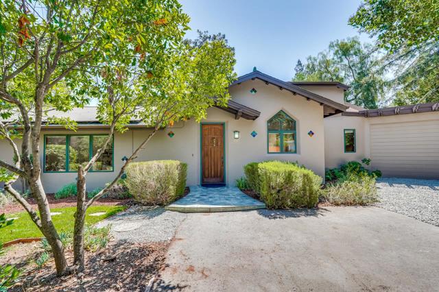 1625 Hazelaar Way, Los Altos CA: https://media.crmls.org/mediaz/77acc2fc-8616-49af-b764-c0cc8d4873a7.jpg
