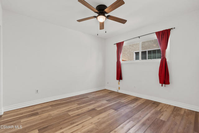 28606 Solon Avenue, Canyon Country CA: https://media.crmls.org/mediaz/77ad5438-02b2-48c7-98d2-3334ad29a95a.jpg