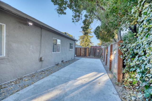 1871 Woodland Avenue, East Palo Alto CA: https://media.crmls.org/mediaz/77adb1bb-7929-4567-a11d-61973372fac9.jpg