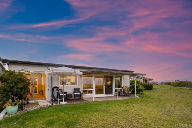 3890 Vista Campana S, Oceanside CA: https://media.crmls.org/mediaz/77adc93f-a82b-4acd-b3d0-992f0c18d0a7.jpg