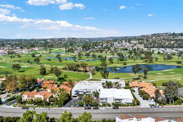 2348 La costa Avenue, Carlsbad CA: https://media.crmls.org/mediaz/77aef62e-3207-49a7-9b06-f430fcc6b281.jpg