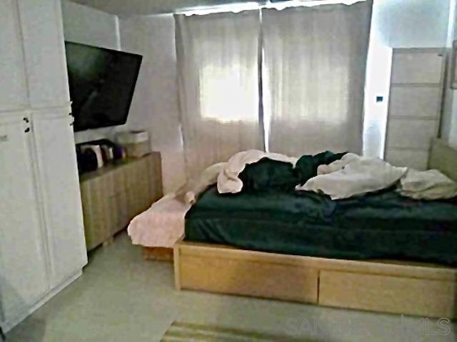 829 11th St, Imperial Beach CA: https://media.crmls.org/mediaz/77b00731-e297-4e6e-b097-f98af986718e.jpg