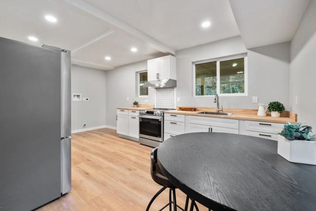 831 Hillcrest Drive, Felton CA: https://media.crmls.org/mediaz/77b0ce2b-1740-4e9a-9ead-4b6608cc525b.jpg