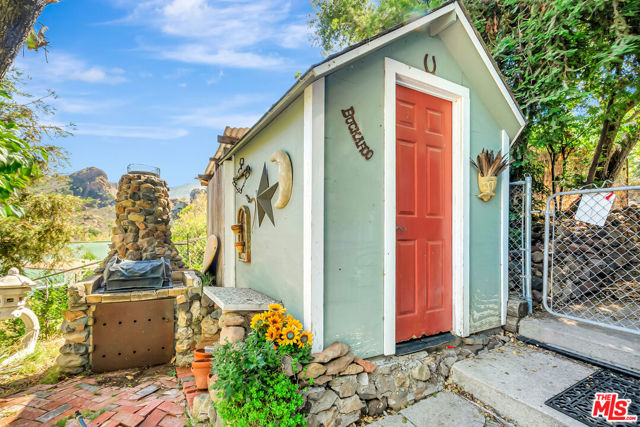 Drew Fenton | 28927 Cove Place Agoura Hills CA | MLS: 7446574