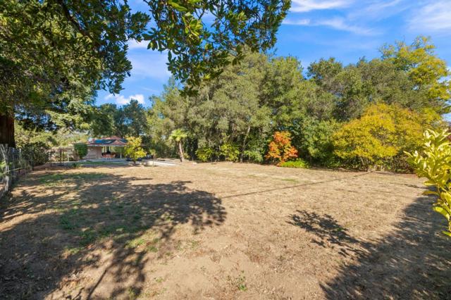 19605 Glen Una Drive, Saratoga CA: https://media.crmls.org/mediaz/77b19698-f88c-4d9f-9c14-39180fe63d07.jpg