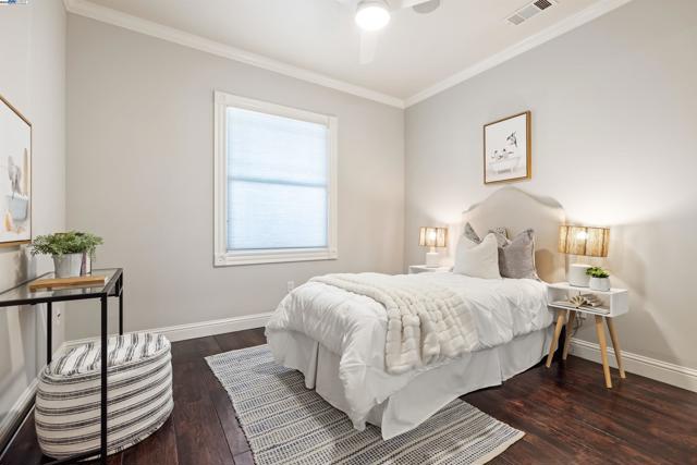 4463 Pleasanton Ave, Pleasanton CA: https://media.crmls.org/mediaz/77b2412a-2dca-4903-8434-fd7501dc586a.jpg
