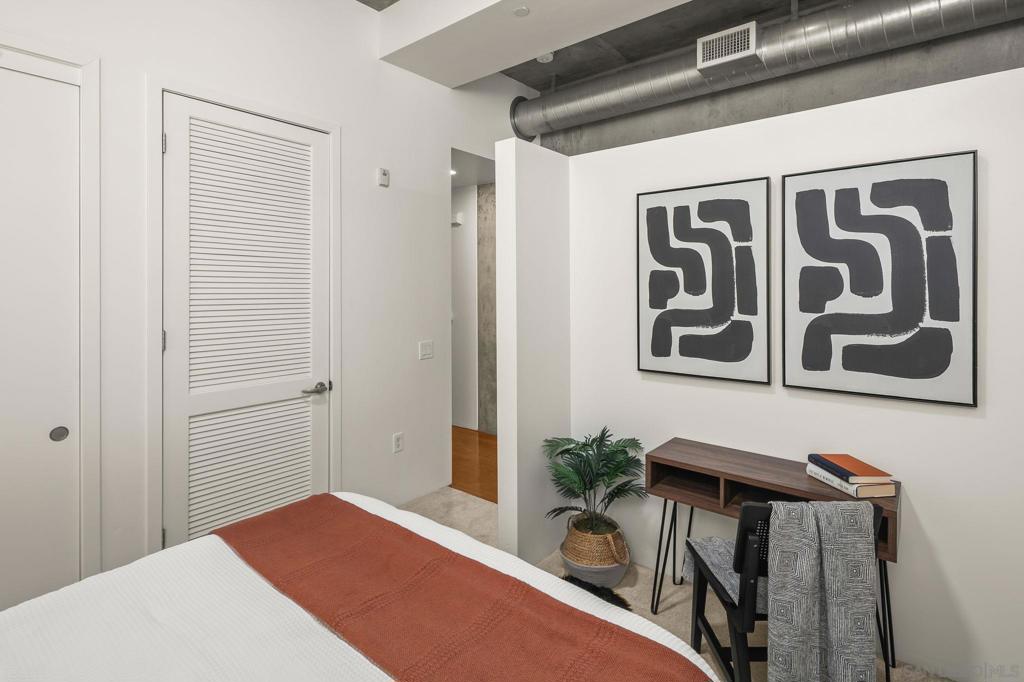 1025 Island - photo 14