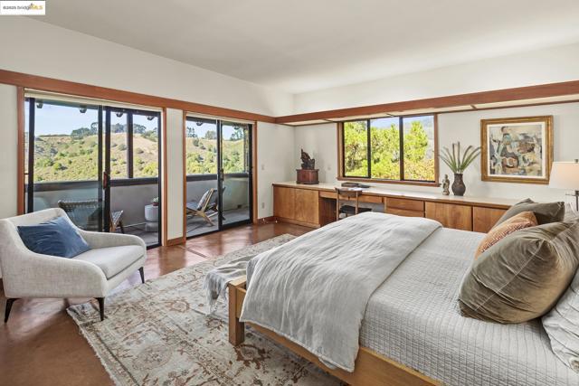 25 Dartmouth Dr, Berkeley CA: https://media.crmls.org/mediaz/77b428b7-0932-48fd-9580-27819518a6bc.jpg