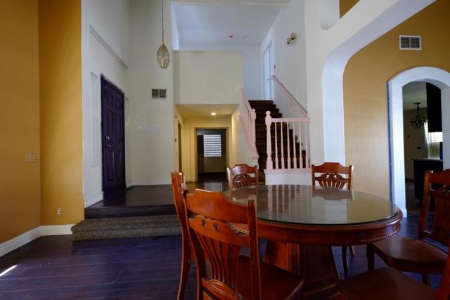 1831 Oakley Court, Stockton CA: https://media.crmls.org/mediaz/77b4412e-2ce3-48c6-9f03-7895e5beb136.jpg