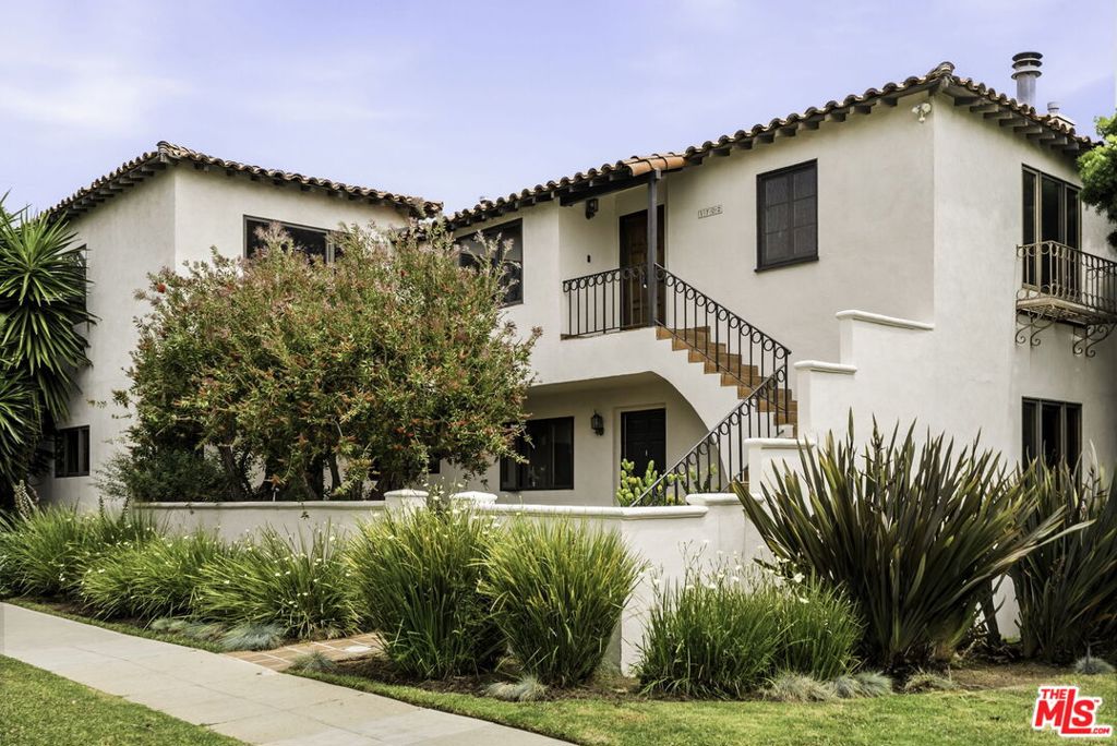 1702 Idaho Avenue #3