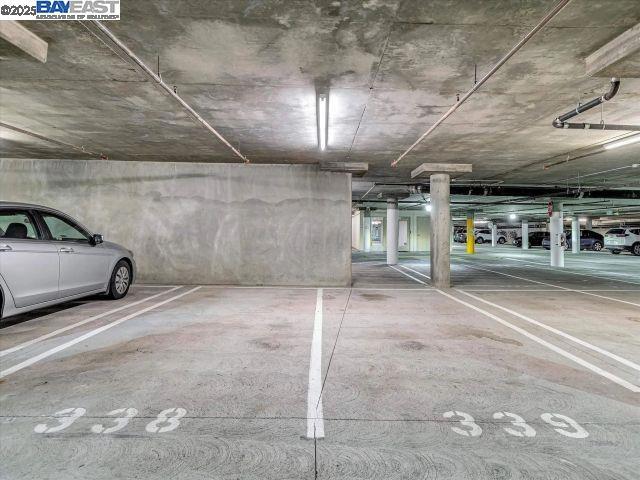 https://media.crmls.org/mediaz/77b4baa9-5052-49b9-ac9f-f68d8fde3bd6.jpg?preset=X-Large