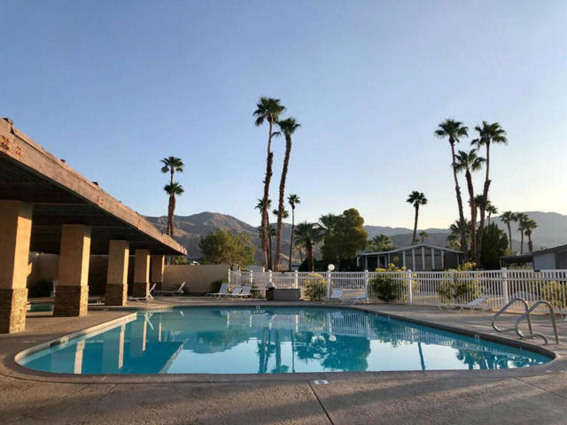 74711 Dillon Road, Desert Hot Springs CA: https://media.crmls.org/mediaz/77b52538-1579-4f07-8606-d5eb3c984653.jpg
