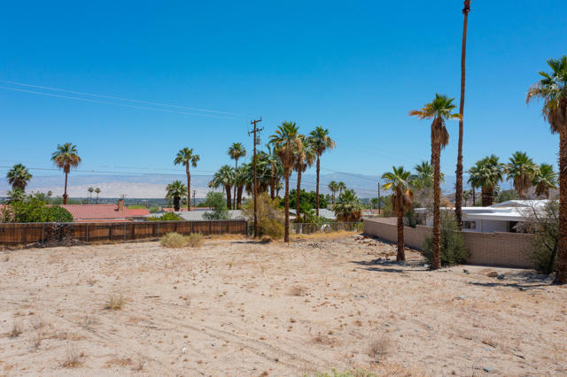 0 Treasure Trail, Cathedral City CA: https://media.crmls.org/mediaz/77b5721b-f45f-4787-b252-ab68a620978b.jpg