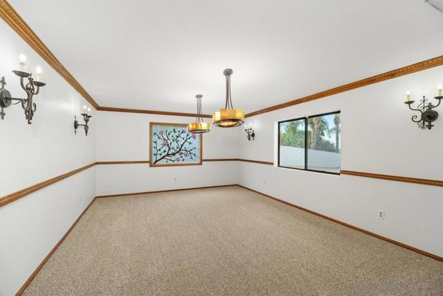 27350 Pachea Trl, Hemet CA: https://media.crmls.org/mediaz/77b5875f-0469-4b35-96a8-74f9ffeb54fa.jpg