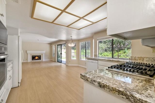 3533 Sitio Baya, Carlsbad CA: https://media.crmls.org/mediaz/77b68b36-dc9d-4f4c-b4db-5172b7aa6e63.jpg