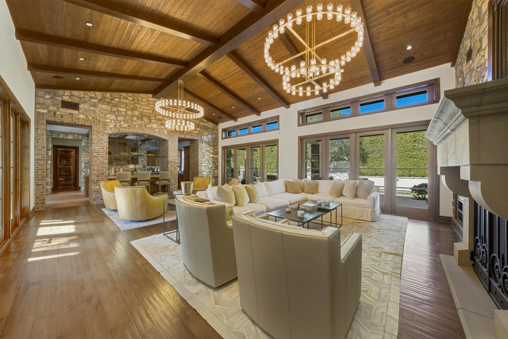 MLS #219139245DA image #16