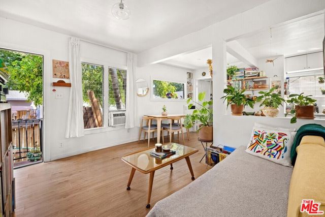 3456 Plata Street, Los Angeles CA: https://media.crmls.org/mediaz/77b79002-9f8f-4ffd-99a5-faa26aaca750.jpg