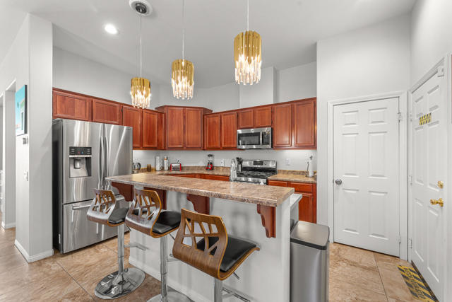 84340 Acqua Court, Indio CA: https://media.crmls.org/mediaz/77b7c56e-94bd-4293-8339-69f3647163a9.jpg