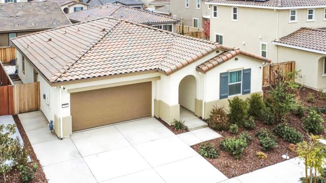 554 Pleasant Drive, Lathrop CA: https://media.crmls.org/mediaz/77b8c422-22c1-4277-8b2b-edf3f713e3e6.jpg