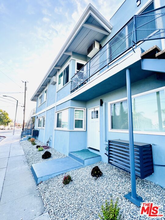 421 E Chevy Chase Drive #1