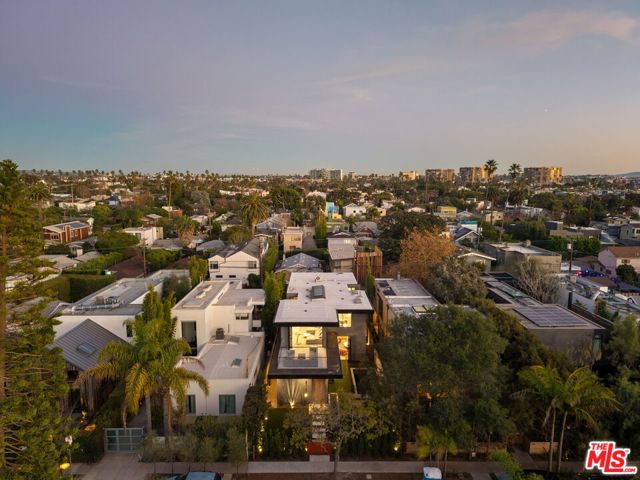 738 Palms Boulevard photo 34