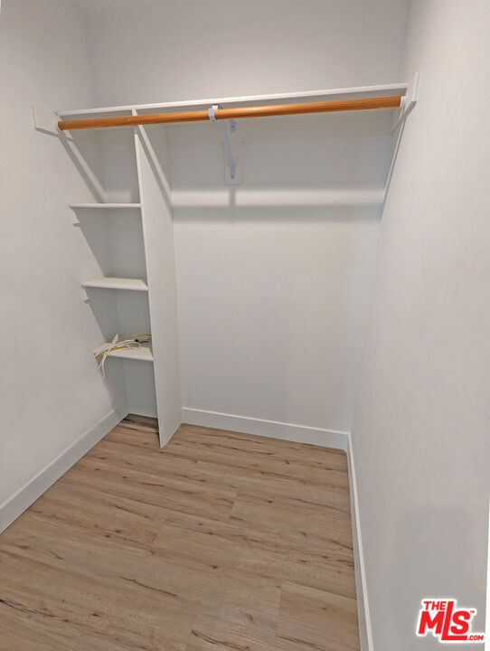 338 N Mariposa Avenue, Los Angeles CA: https://media.crmls.org/mediaz/77ba0907-93a6-41c1-88fe-4cc538bbbbeb.jpg