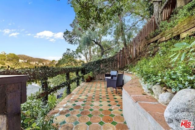 6182 Glen Oak Street, Los Angeles CA: https://media.crmls.org/mediaz/77bac13e-5a38-4f6b-b14a-78c15fc30dd4.jpg