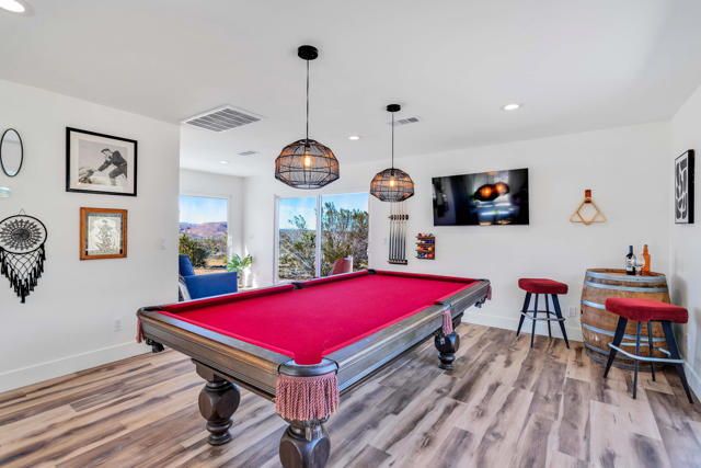 59800 Onaga Trail, Joshua Tree CA: https://media.crmls.org/mediaz/77bbb22c-56e7-40d6-bd81-349ca483143d.jpg