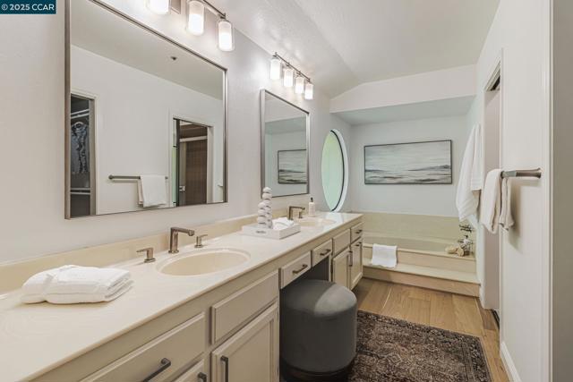 38 Sanders Ranch Rd, Moraga CA: https://media.crmls.org/mediaz/77bc2da7-e476-4fb5-bec4-33b4bdda5a12.jpg
