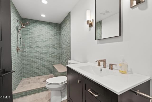 612 Shasta Drive, Santa Paula CA: https://media.crmls.org/mediaz/77bc3e57-0a35-4109-9930-b86d6a08e4da.jpg