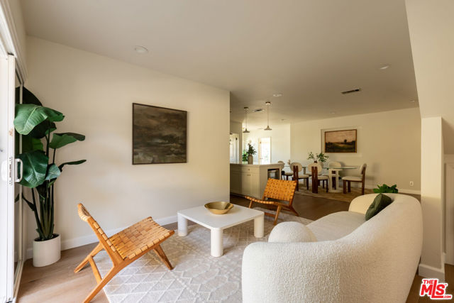 5018 Valleydale Avenue, Los Angeles CA: https://media.crmls.org/mediaz/77bd0612-8c9b-4fea-8084-2b9e4bdf26fe.jpg
