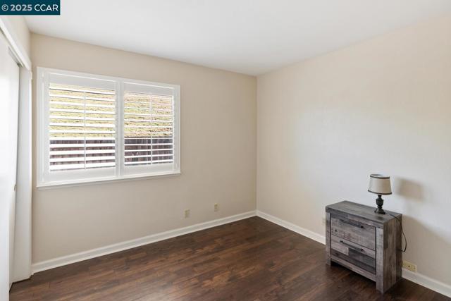 313 Willowwood Ct, Vacaville CA: https://media.crmls.org/mediaz/77bda407-9664-4084-8316-60a5de6c50f0.jpg
