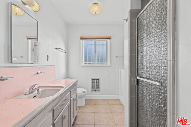 5733 Colfax Avenue, North Hollywood CA: https://media.crmls.org/mediaz/77be340c-6dcf-48aa-b336-aac724b90992.jpg