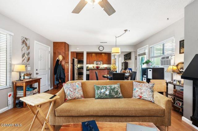 9538 El Cajon Street, Ventura CA: https://media.crmls.org/mediaz/77be603d-0457-4de0-9e18-90c38e7cc7d5.jpg