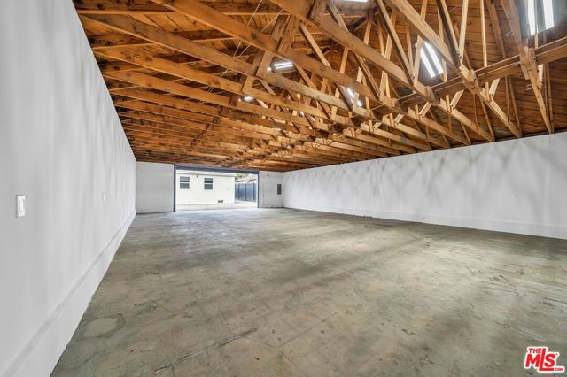 9611 S Vermont Avenue, Los Angeles CA: https://media.crmls.org/mediaz/77be65e7-e443-4c08-b544-120d597ae6db.jpg