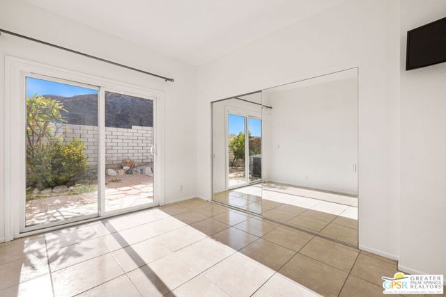 Image 42 of 47 For 71751 Magnesia Falls Drive