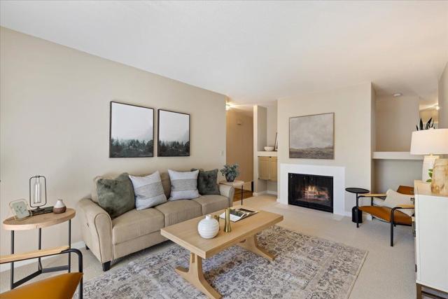 Image 7 of 56 For 858 Apricot Avenue B