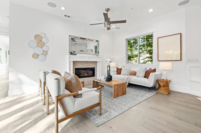 2002 Sunnyview Lane, Mountain View CA: https://media.crmls.org/mediaz/77bf0292-35b0-41ec-ab66-06d54e4f89aa.jpg